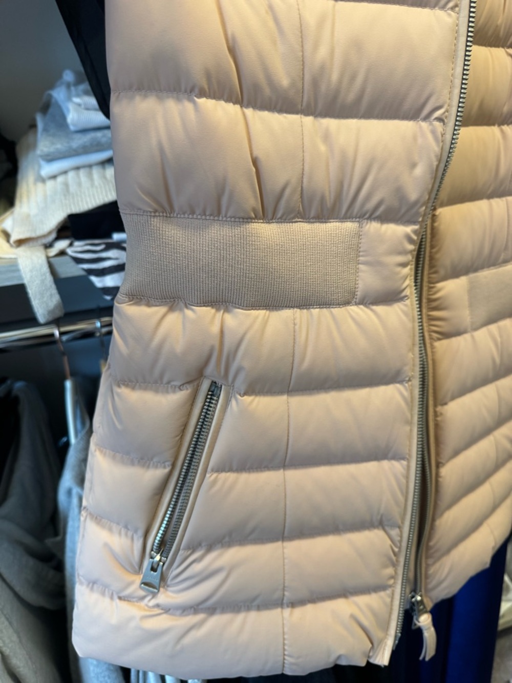 Mackage KENYA lightweight down jacket - Picture 5 of 7